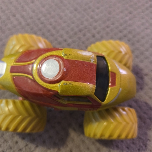 2024 Iron Man MONSTER JAM Marvel Truck 1/64 Spin Master Series - Picture 11 of 16
